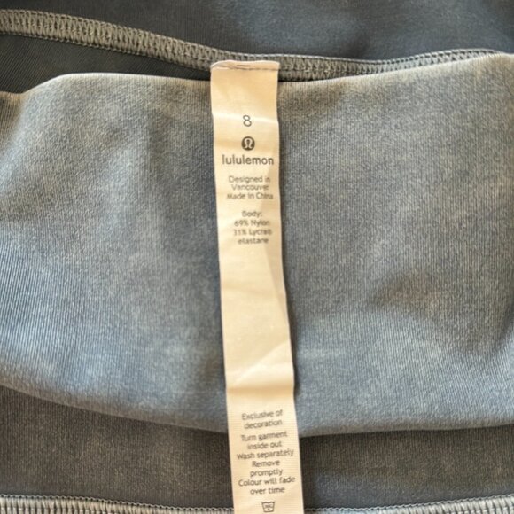 Lululemon Powder Blue Leggings Size 8 - Picture 4 of 4